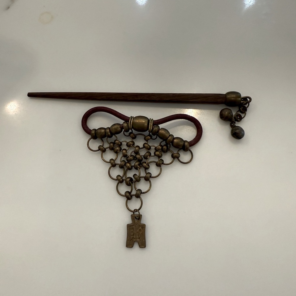 Elegant Bronze Hair Stick with Chain Accent